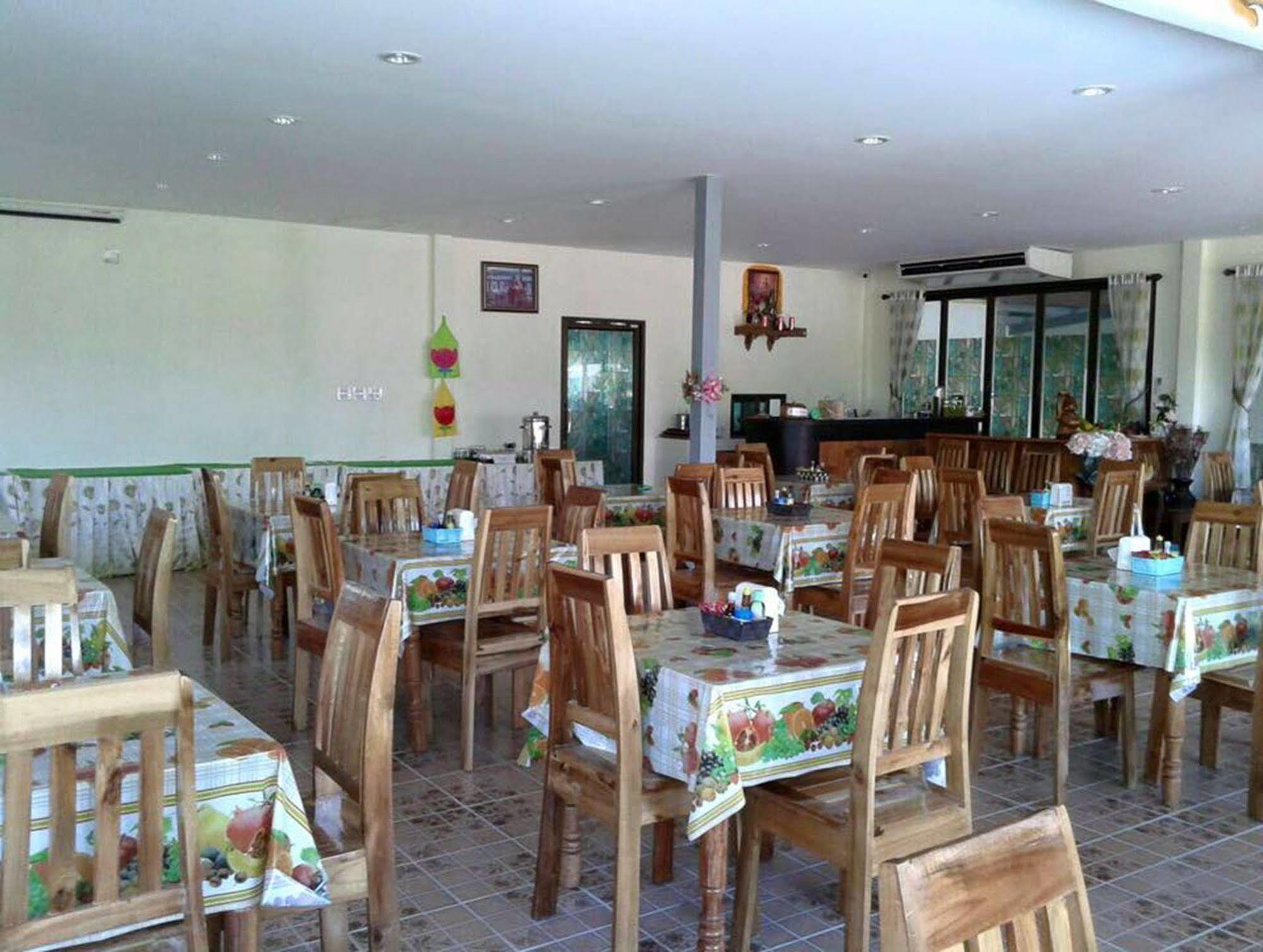 Lipe Inn Bagian luar foto