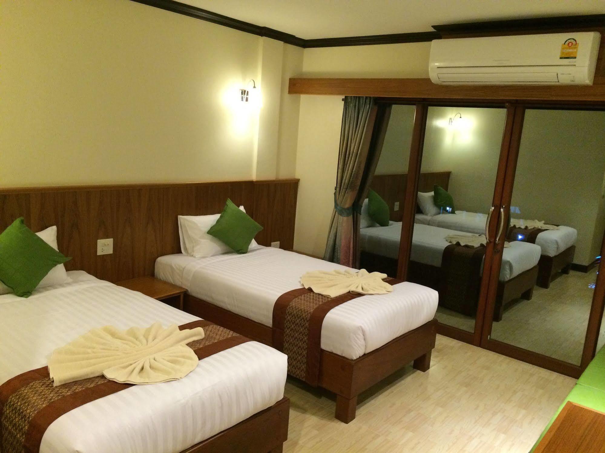 Lipe Inn Bagian luar foto