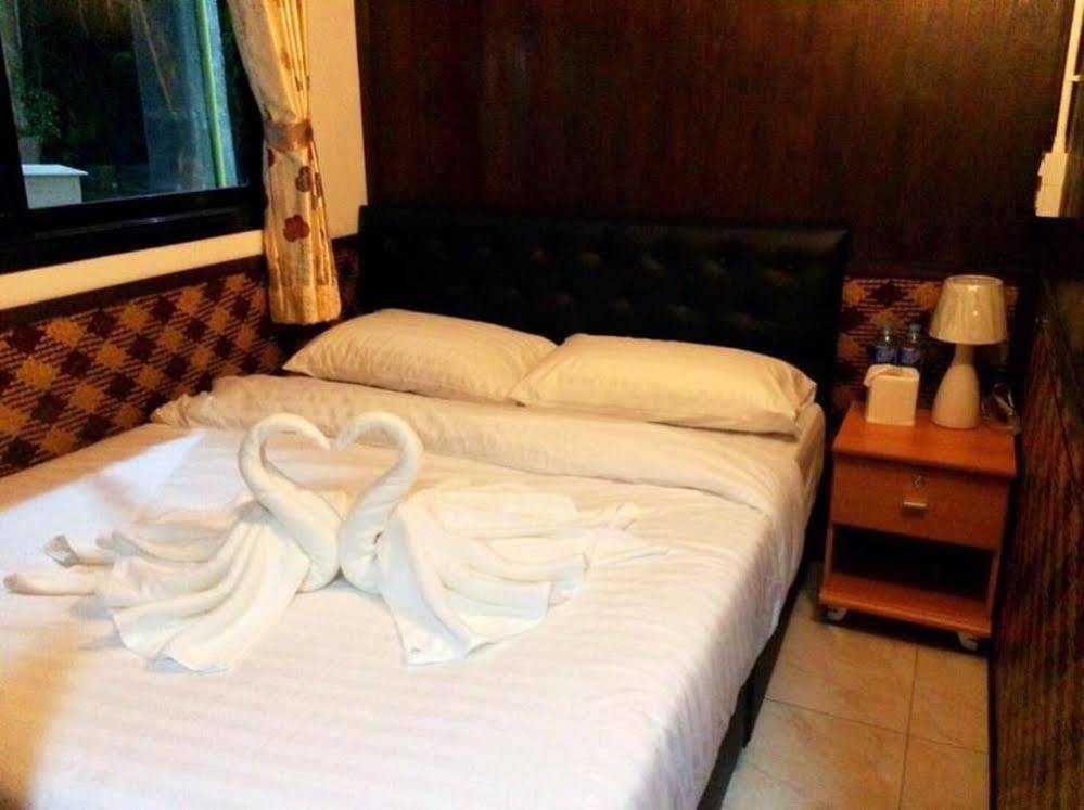 Lipe Inn Bagian luar foto