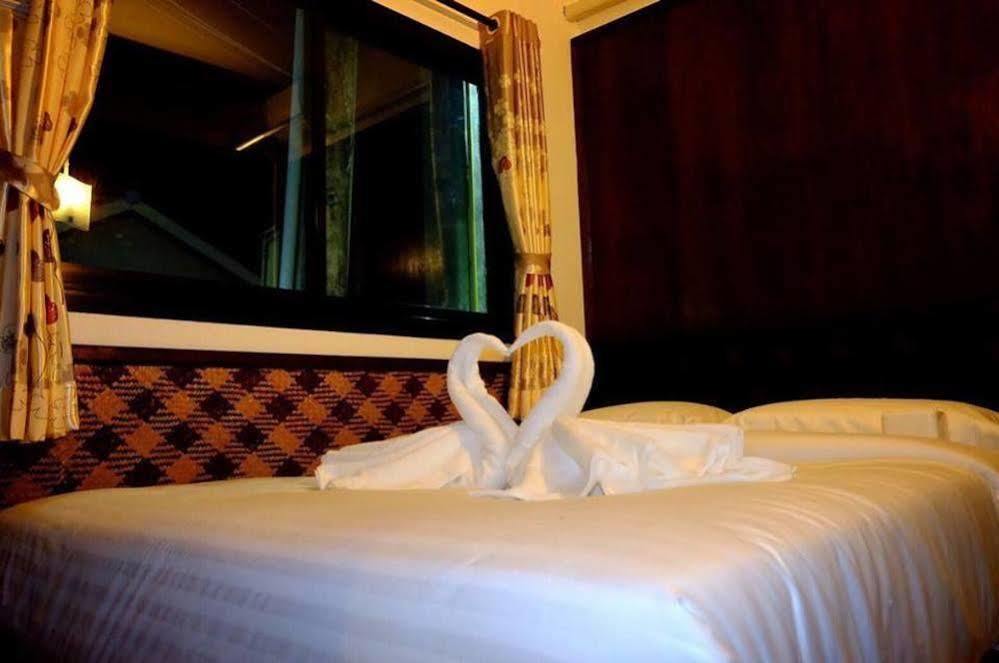 Lipe Inn Bagian luar foto