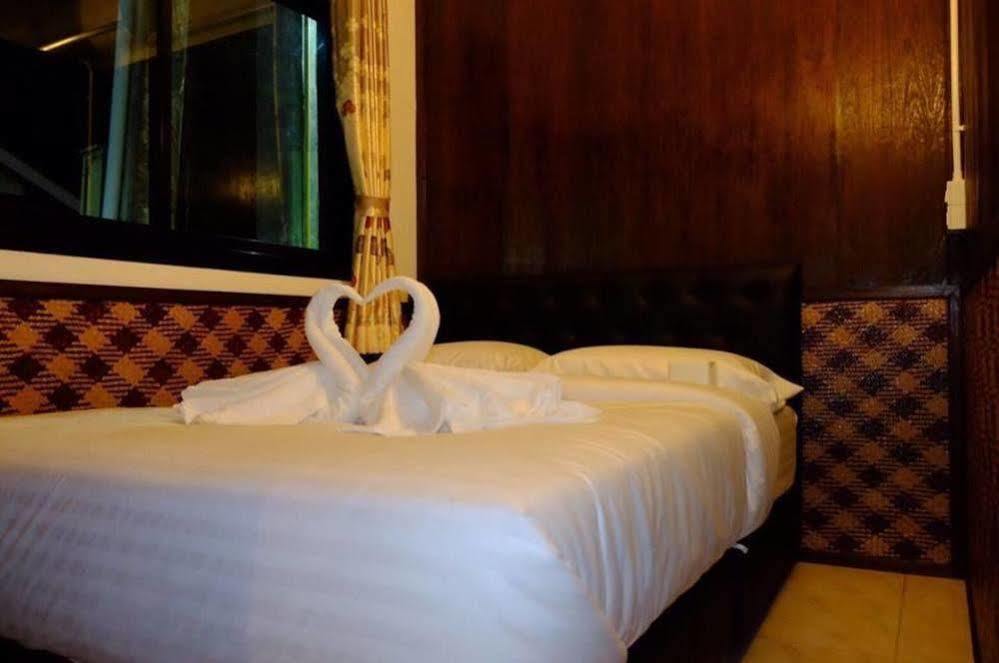 Lipe Inn Bagian luar foto